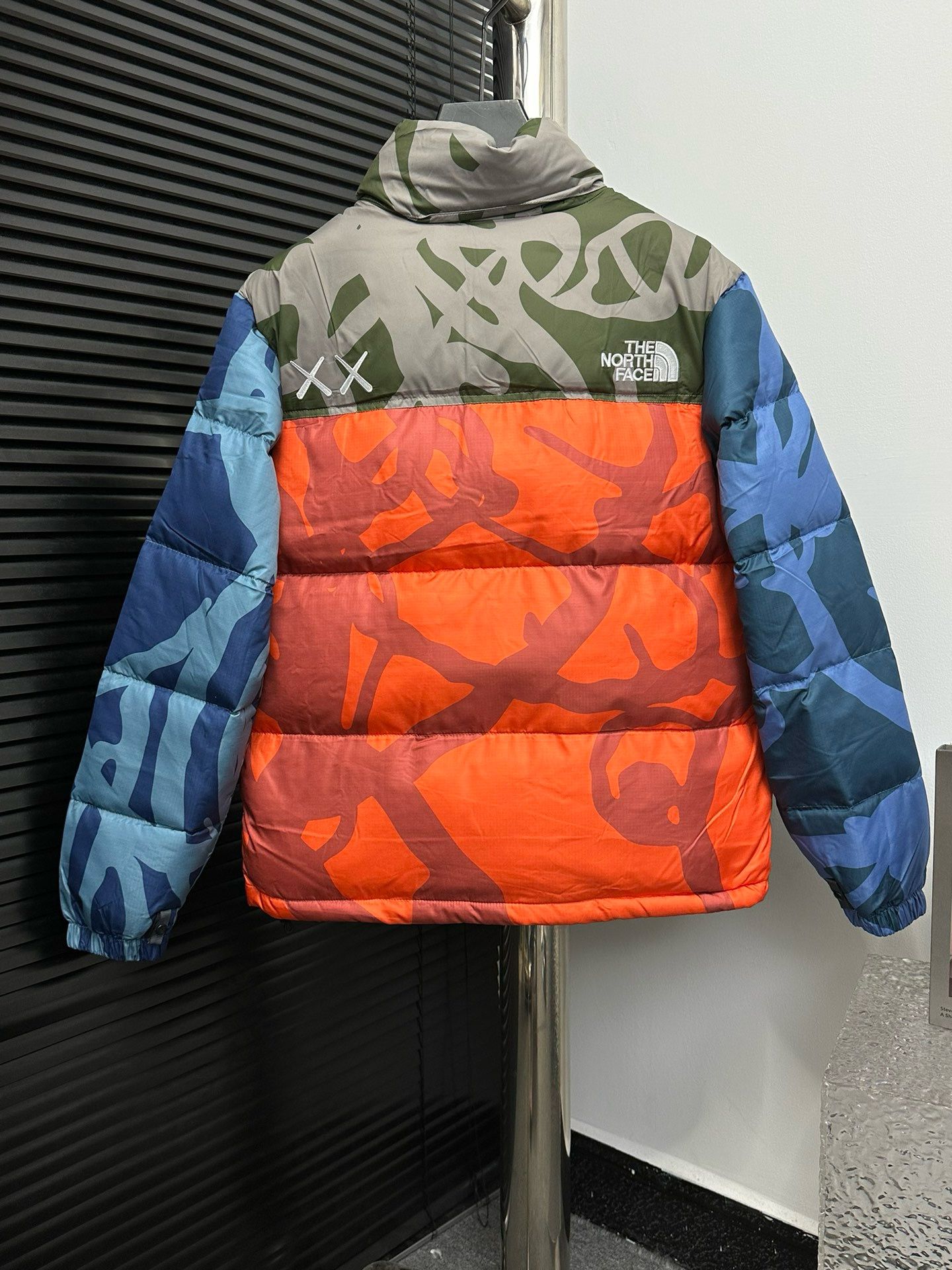 1:1 new splicing color down jacket