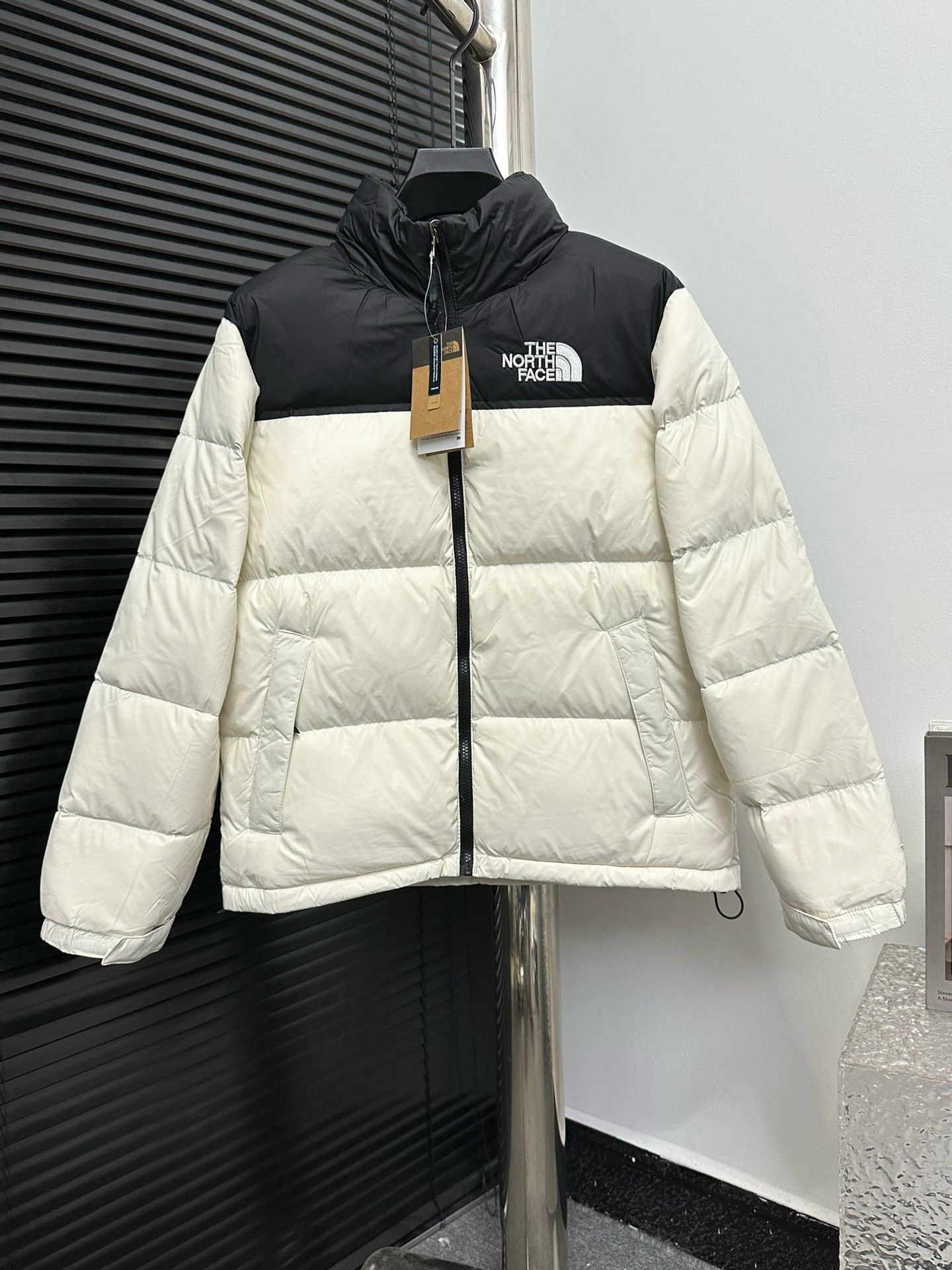 1:1 New white with black down jacket