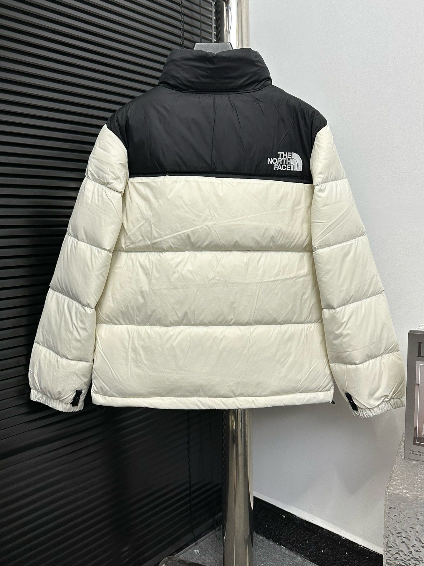 1:1 New white with black down jacket