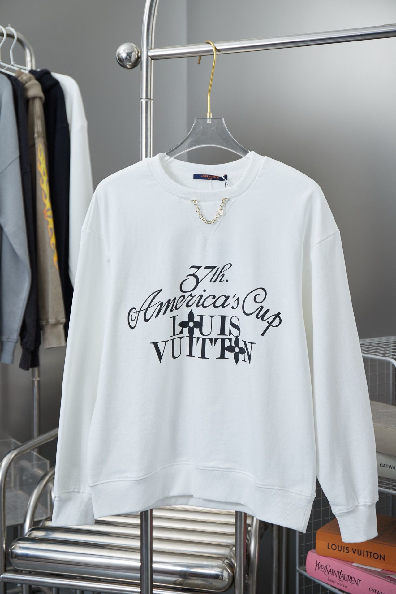 New basic crewneck