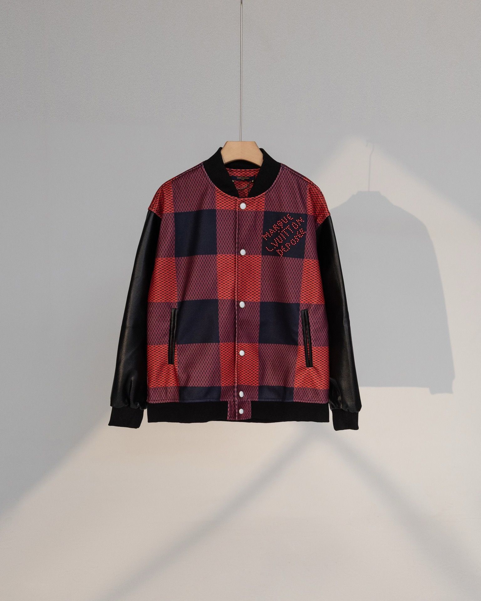 1:1 New arrival red black jacket