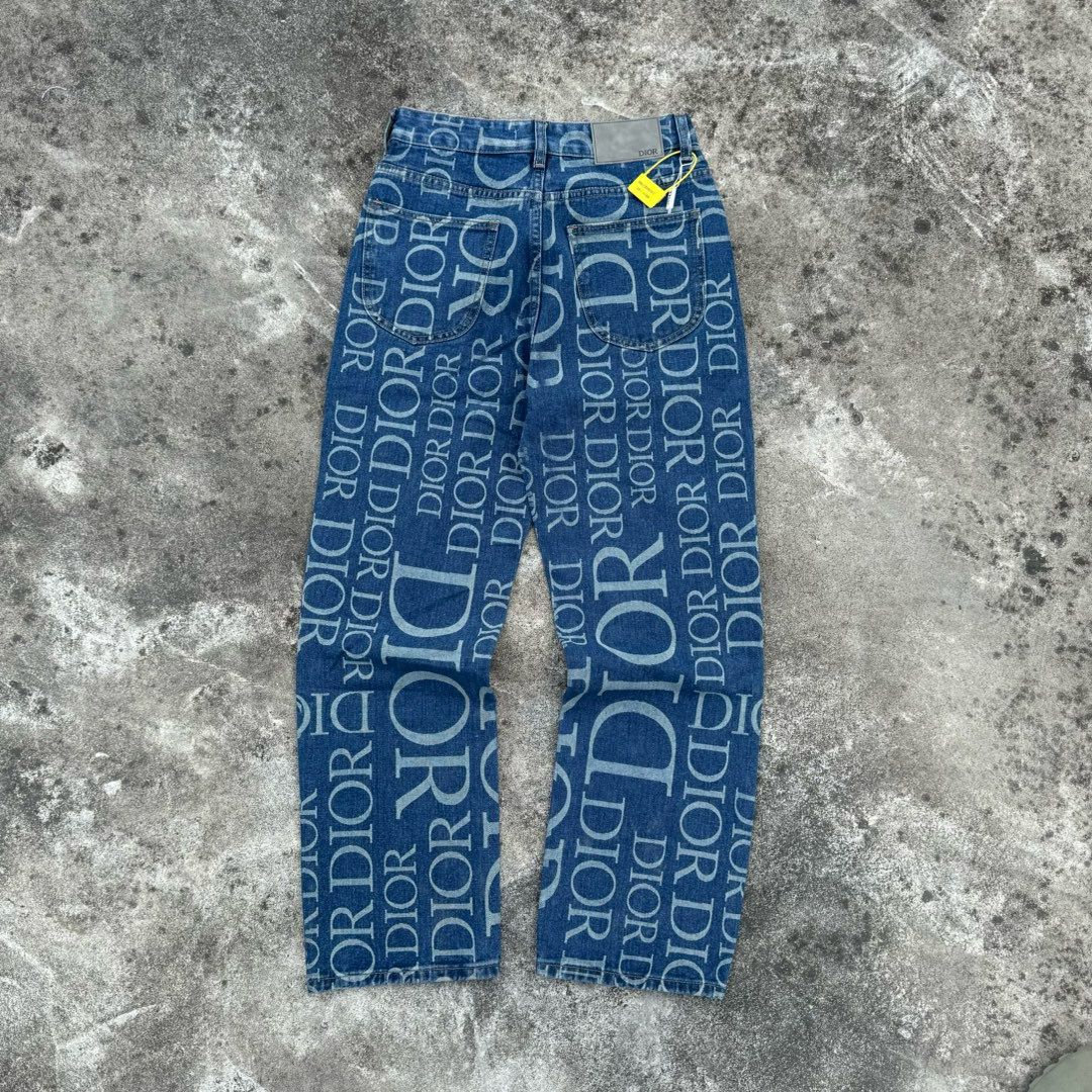 1:1 New blue jeans