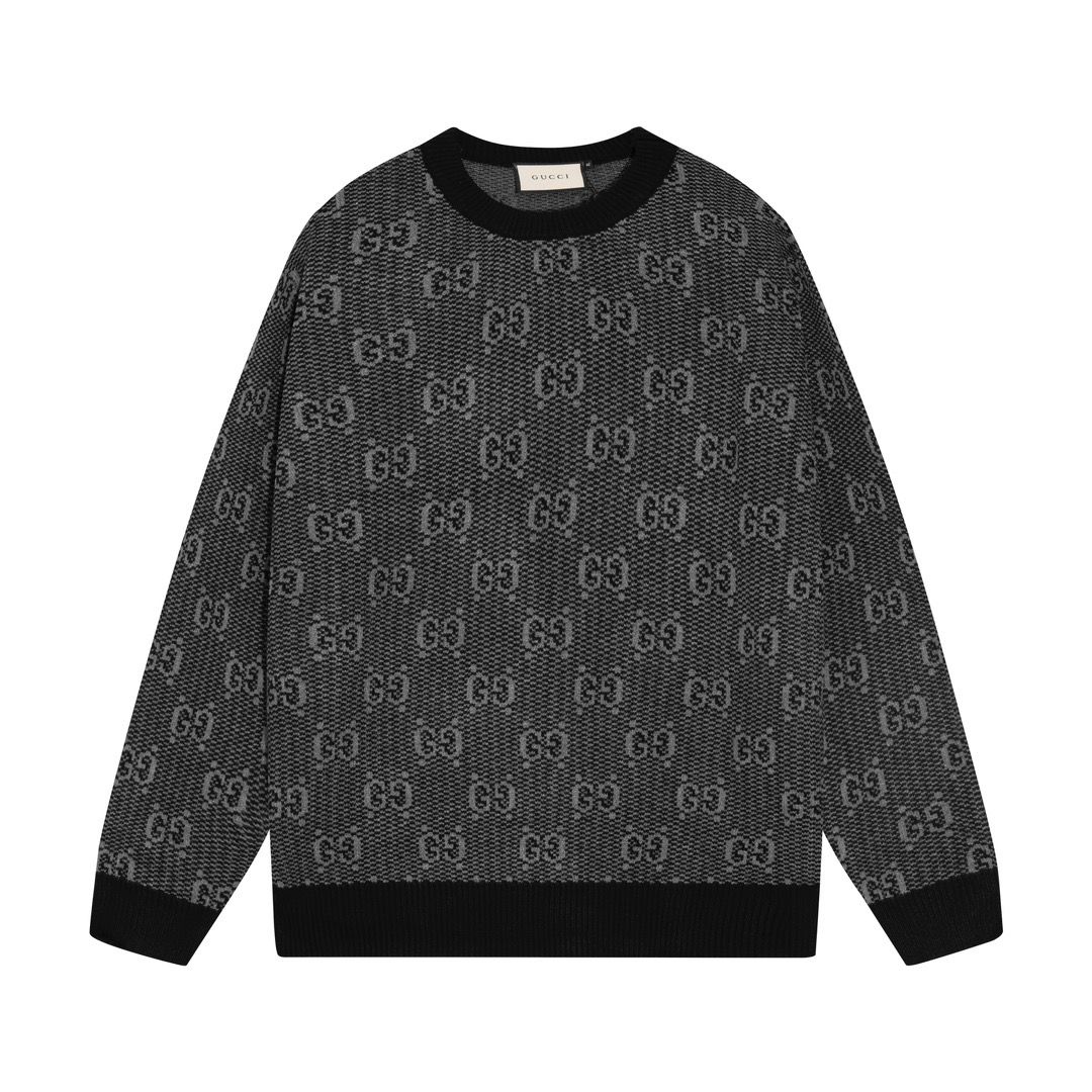 1:1 New black sweater