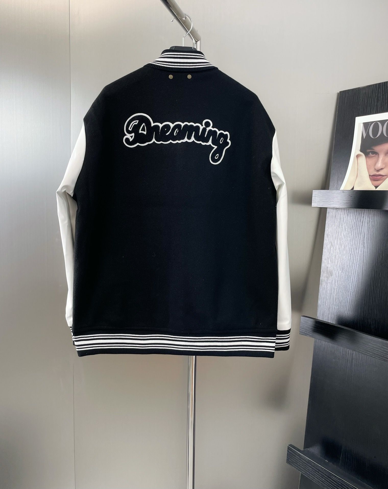 1:1 New black splicing jacket