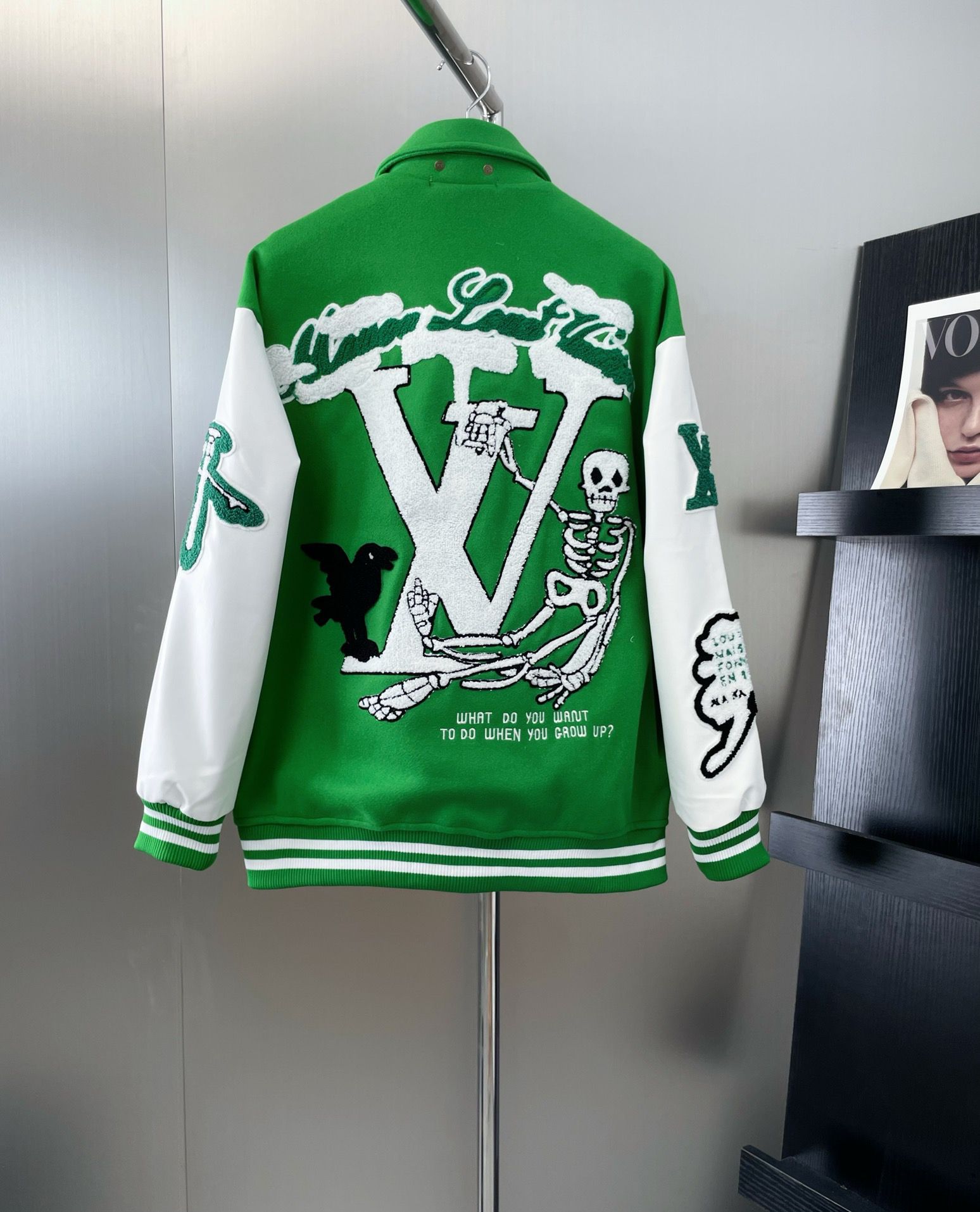 1:1 New green jacket