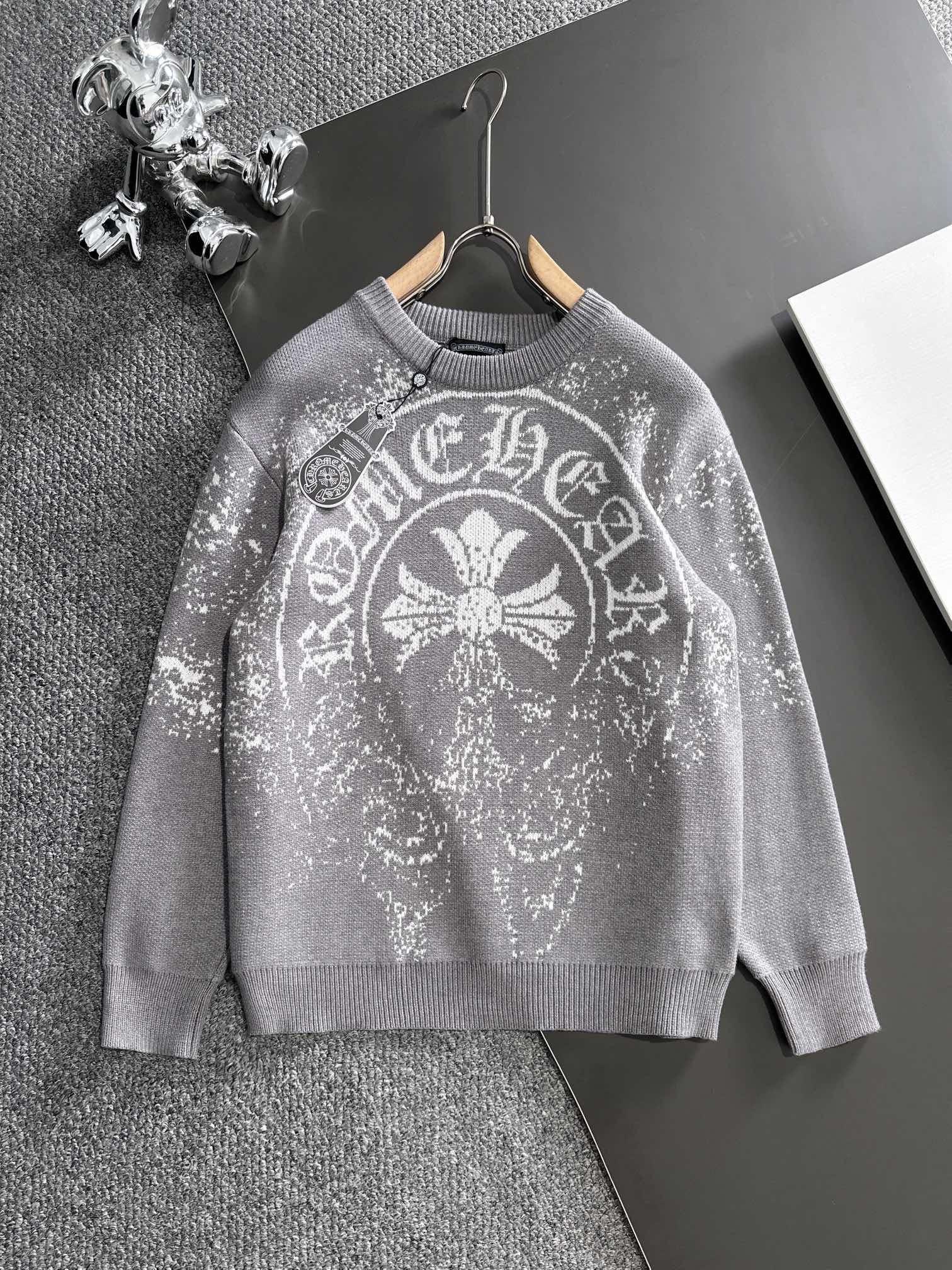 1:1 new black white sweater