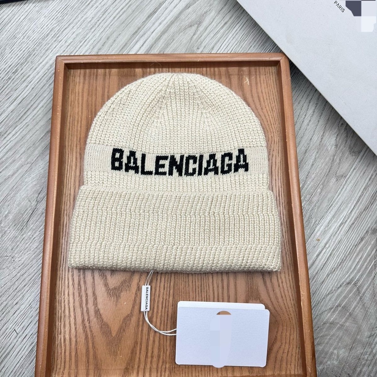 1:1 New letter logo beanie
