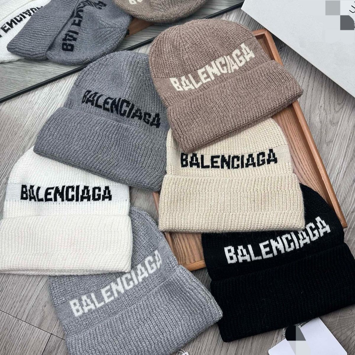 1:1 New letter logo beanie