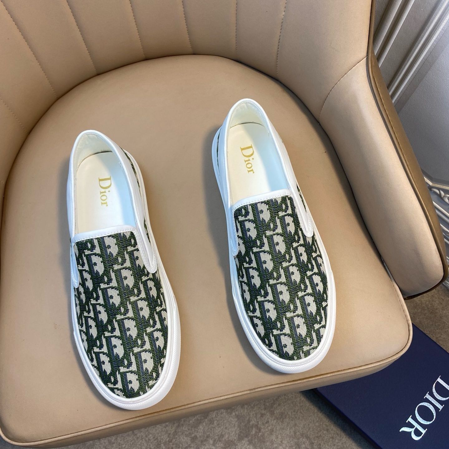 1:1 classic full logo loafer