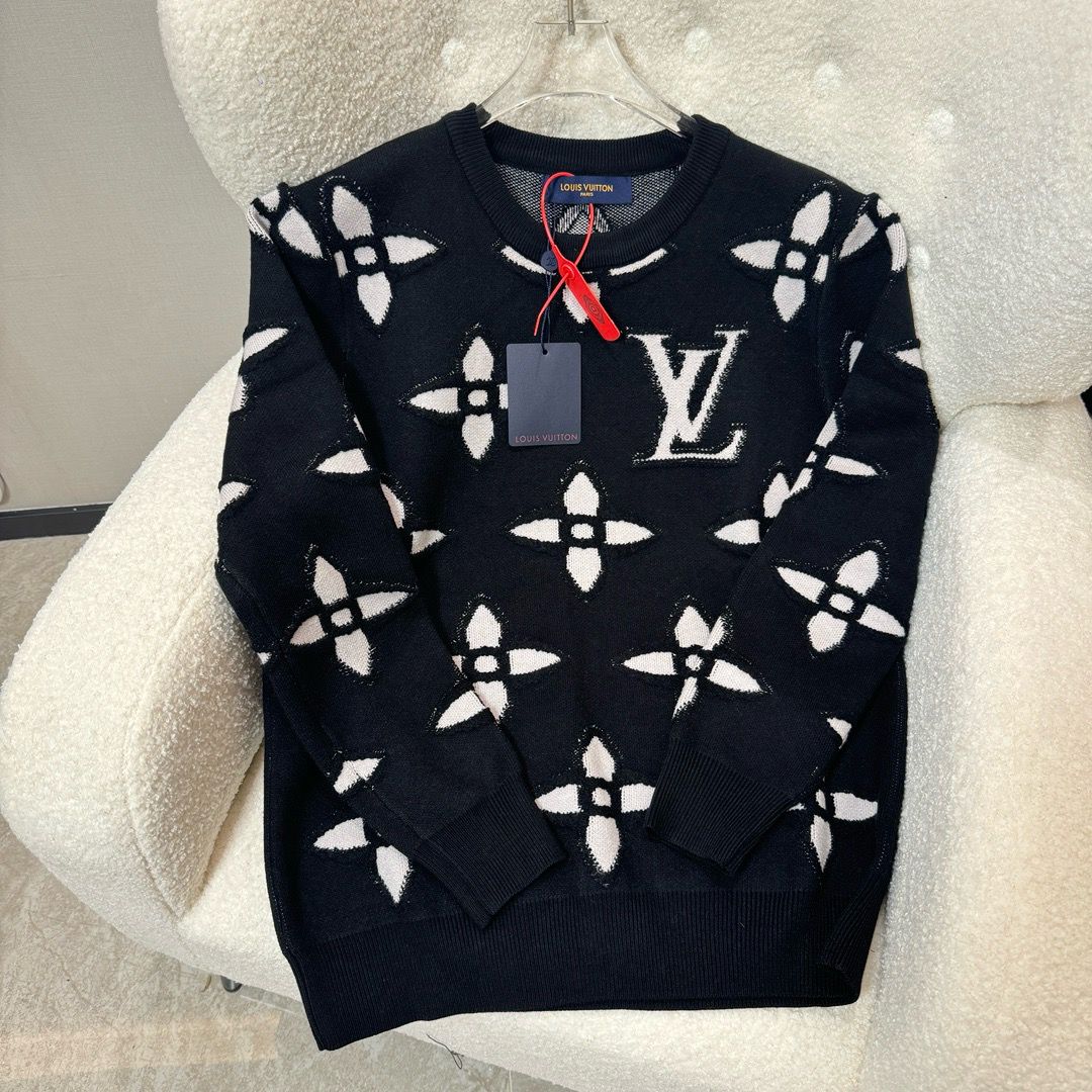 1:1 Version black full logo sweater