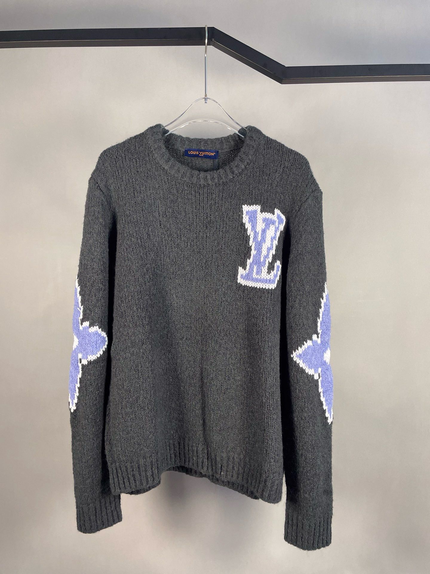 1:1 New grey sweater