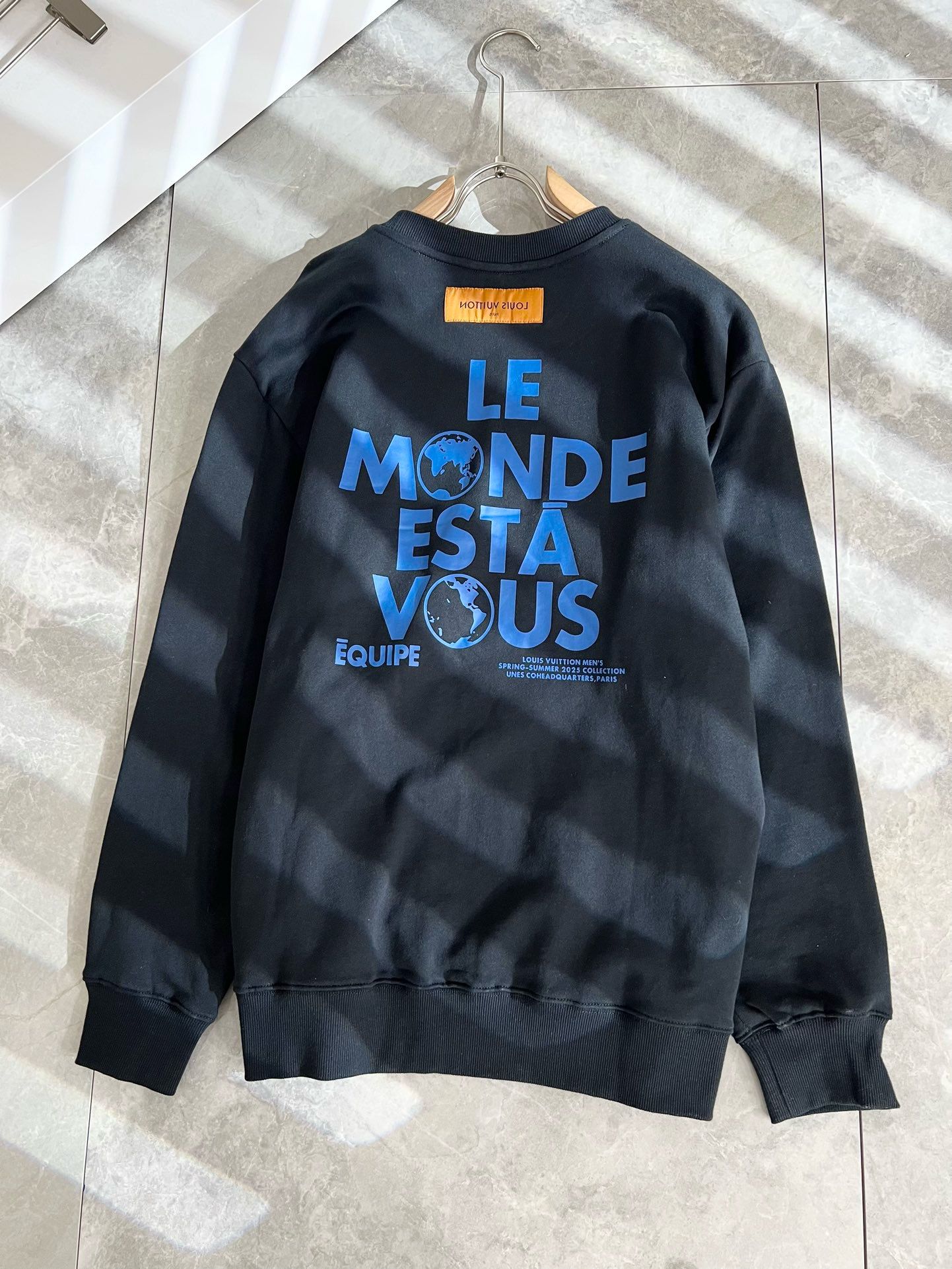 New arrival letter print crewneck
