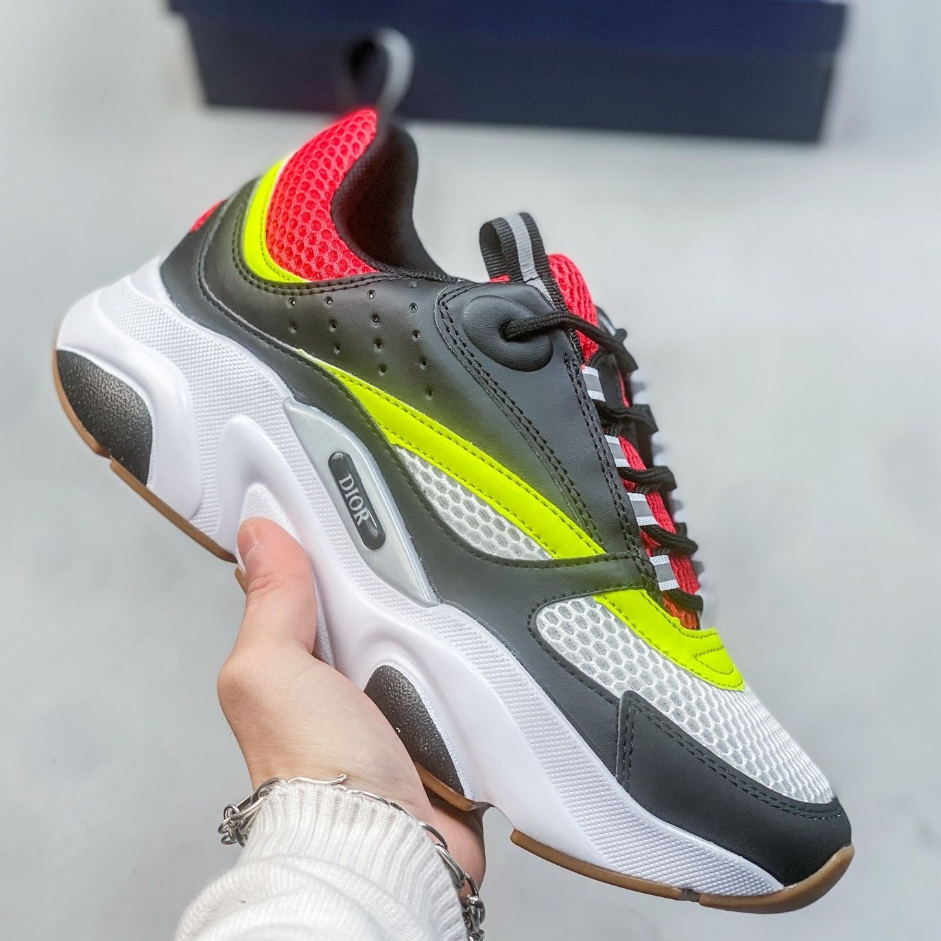 B22 stylish jogging sneakers shoes