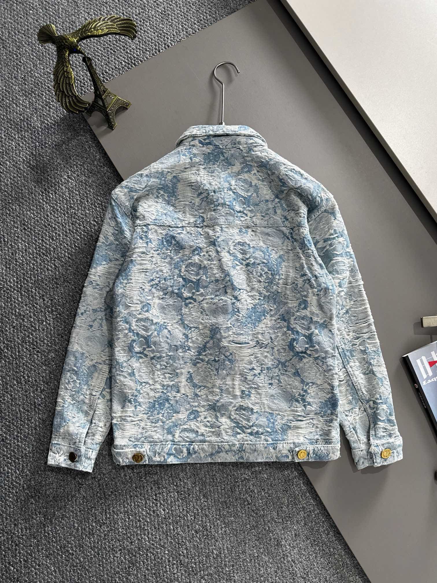 1:1 New arrival light blue denim jacket