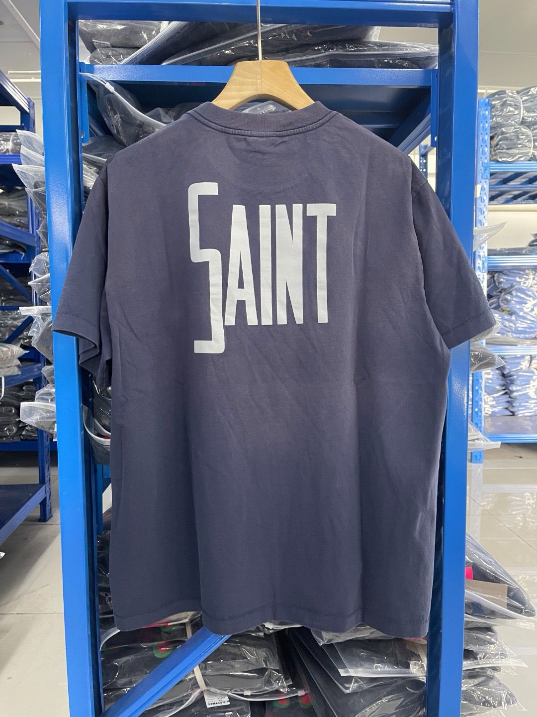 Washing navy blue tshirt
