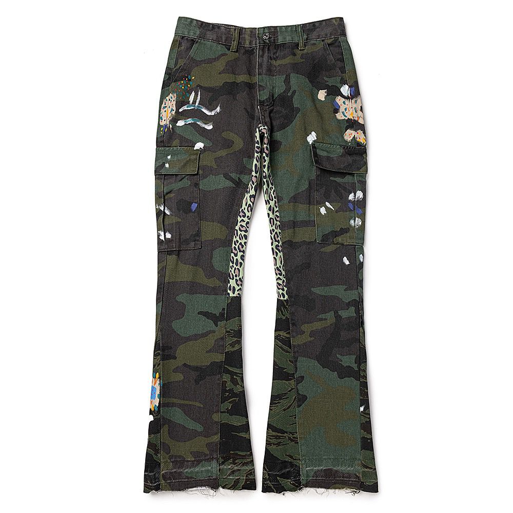 New released green camo flared pant