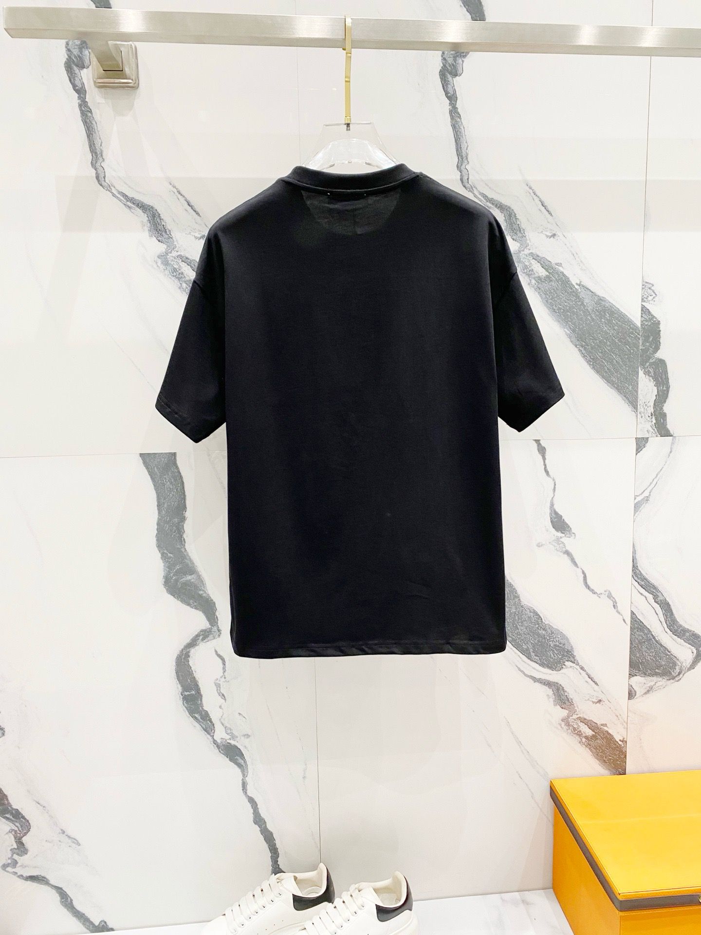 New design full logo print tshirt