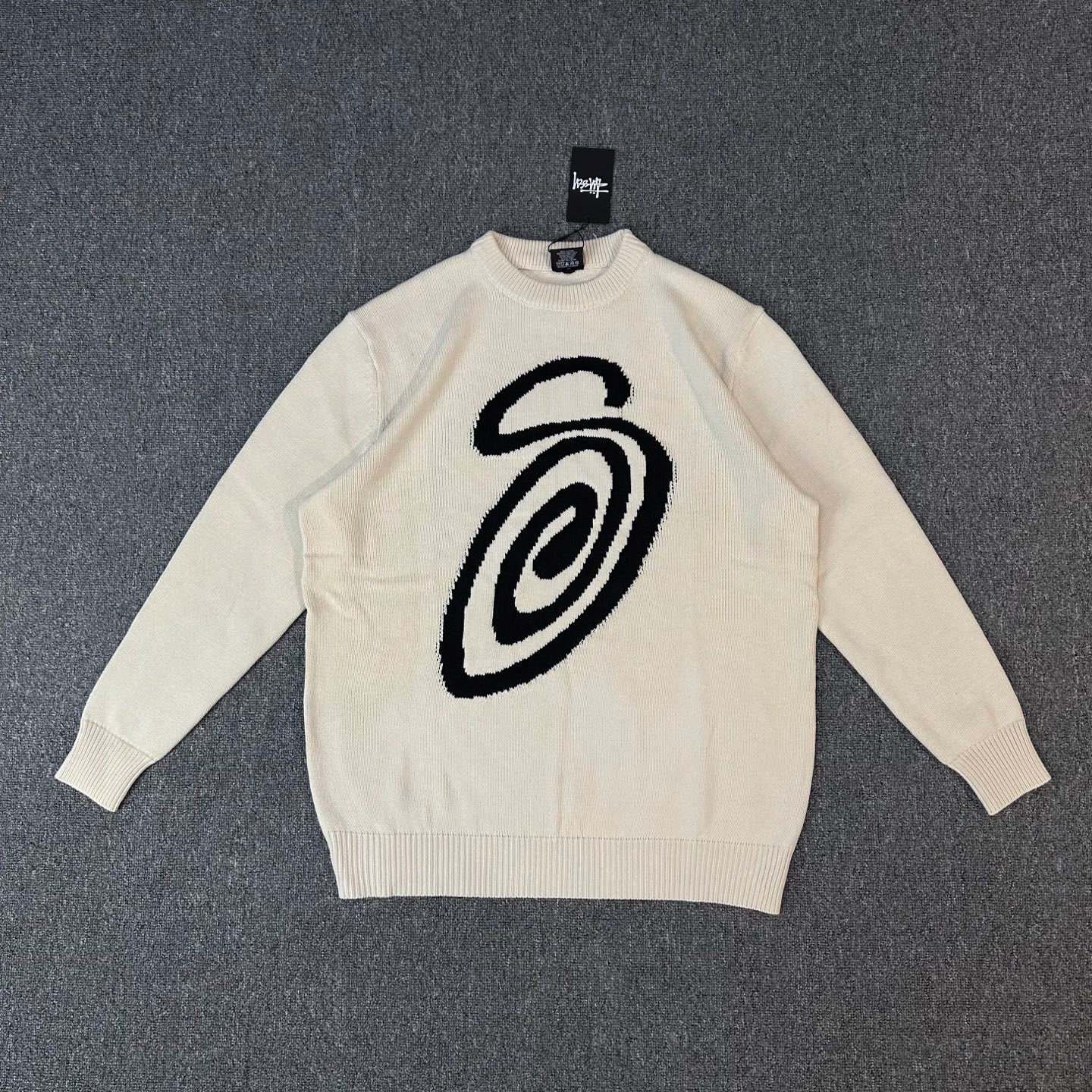 Curly S Sweater 3 colors