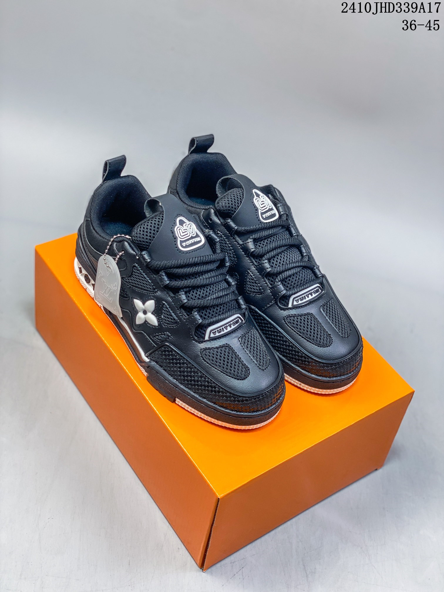 New Trainer black