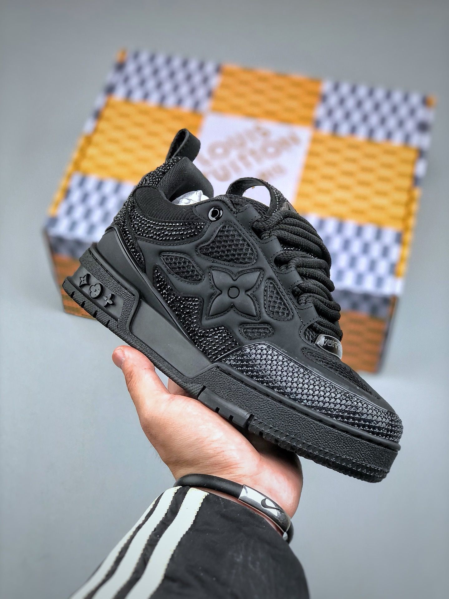 2025 new released TPU black sneaker