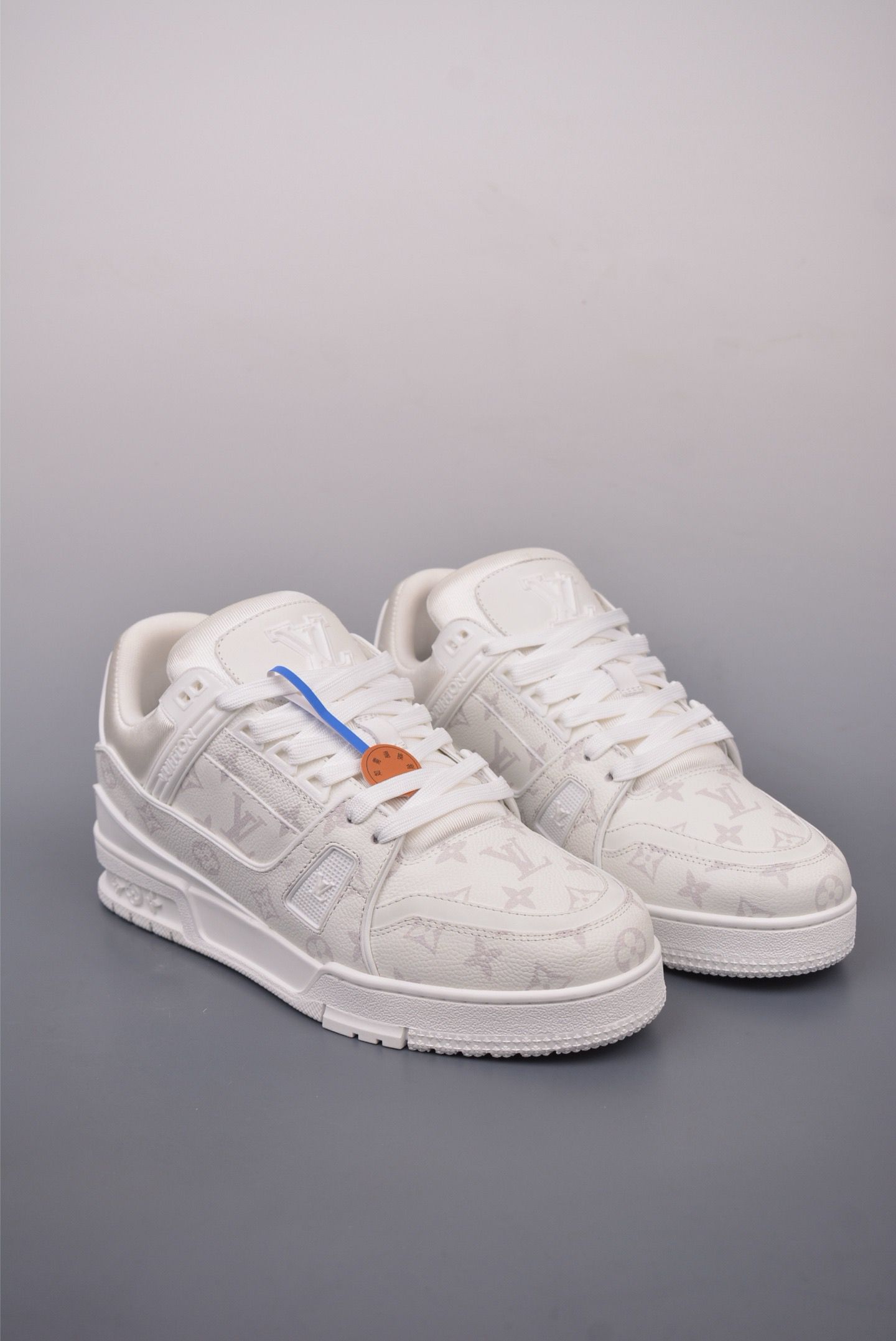 New arrival white full logo print sneaker shoes