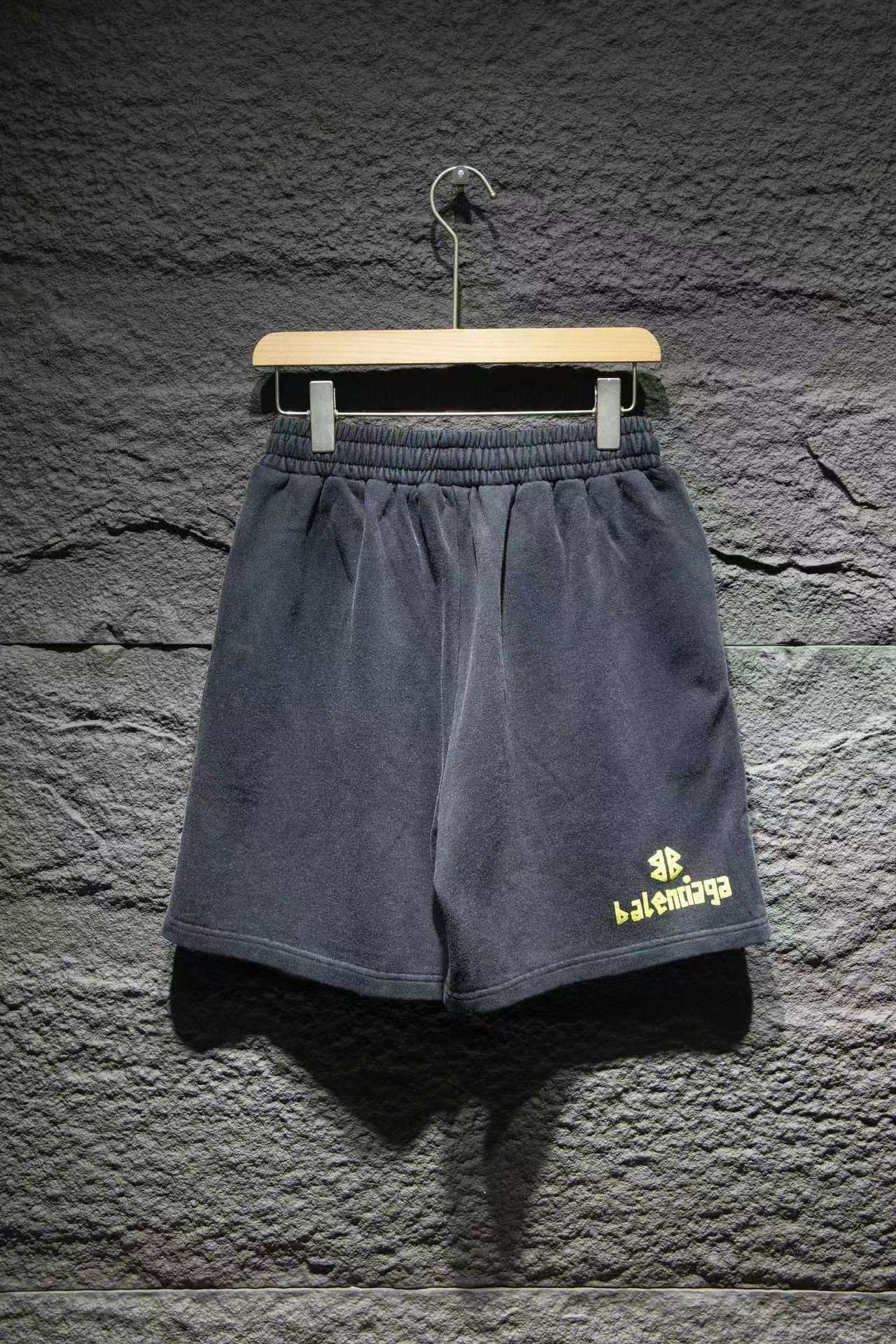 1:1 washing grey classic short