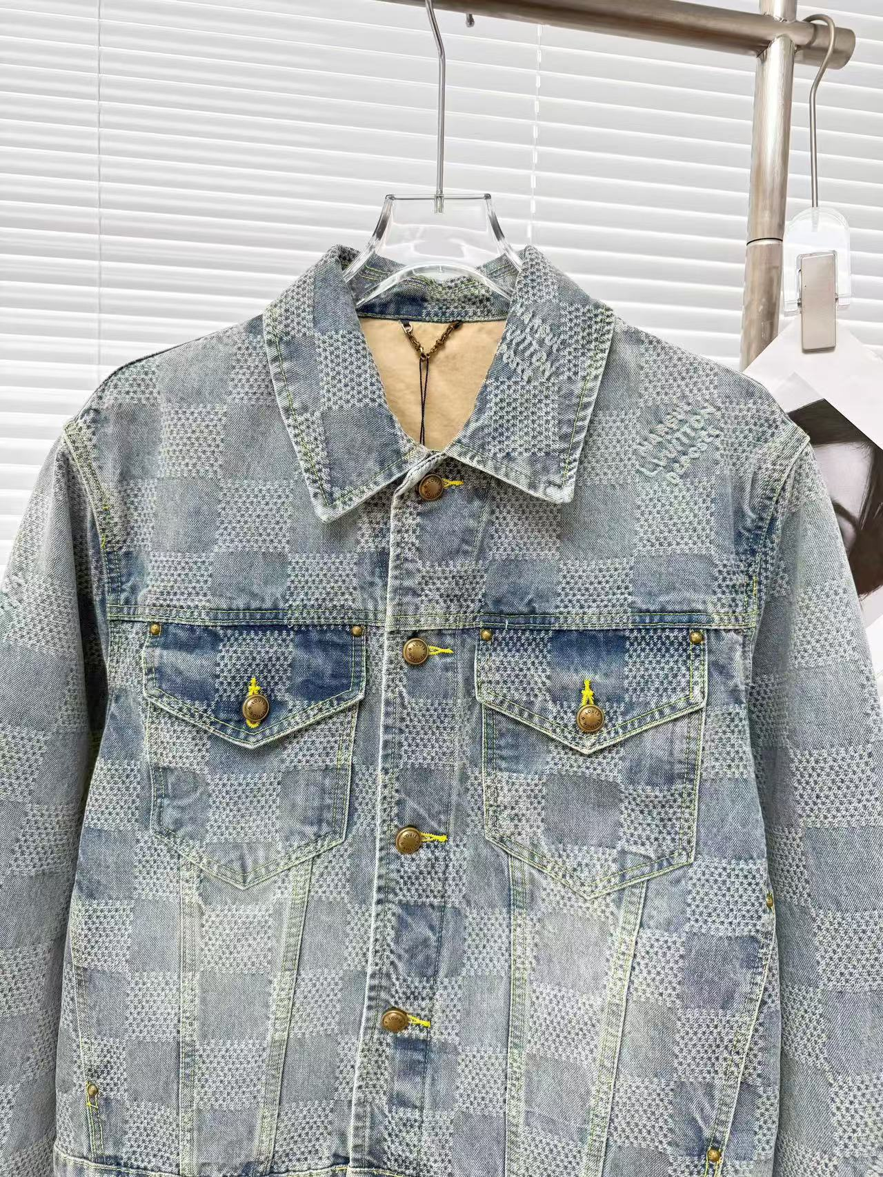 New released light blue denim jacket