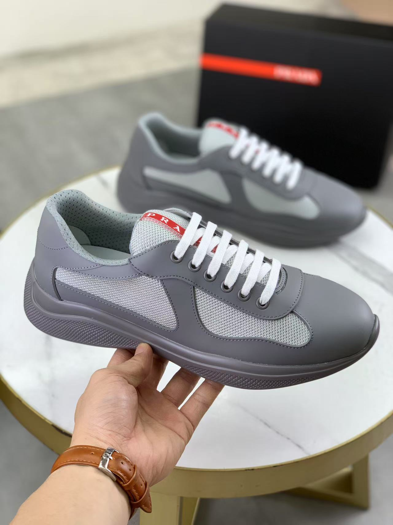 1:1 New Soft rubber and Bike fabric sports shoes for Copa América