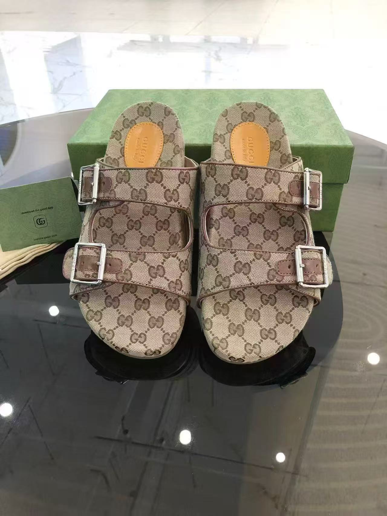 1:1 top quality cowhide slides