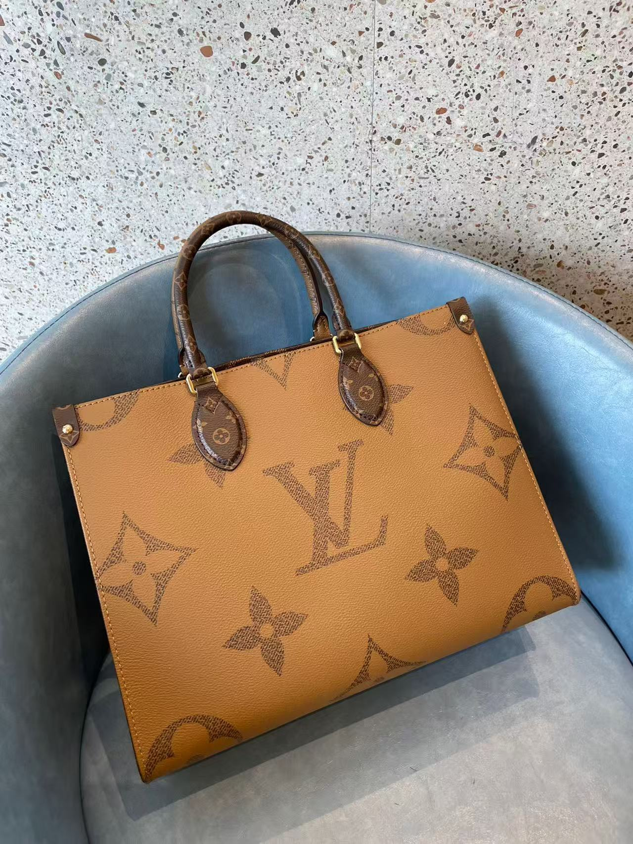 1:1 version tote bag