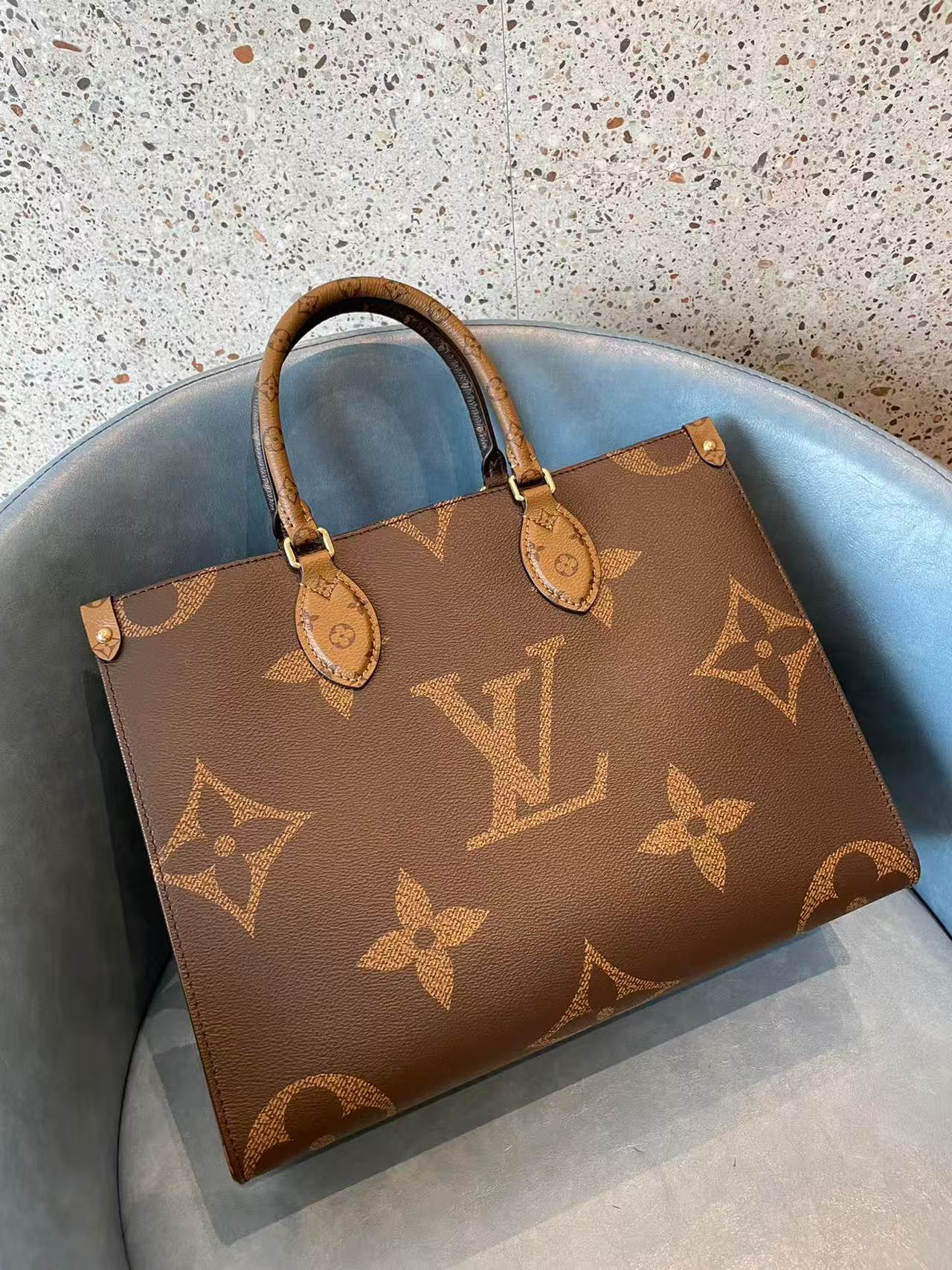 1:1 version tote bag
