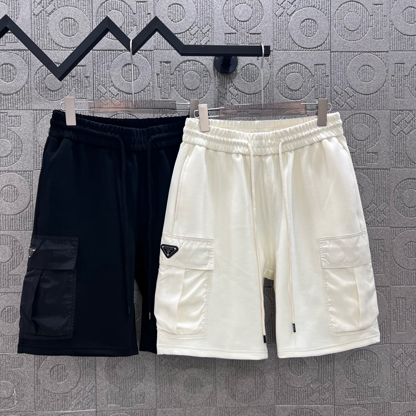 25SS Workwear nylon pocket triangular label badge shorts