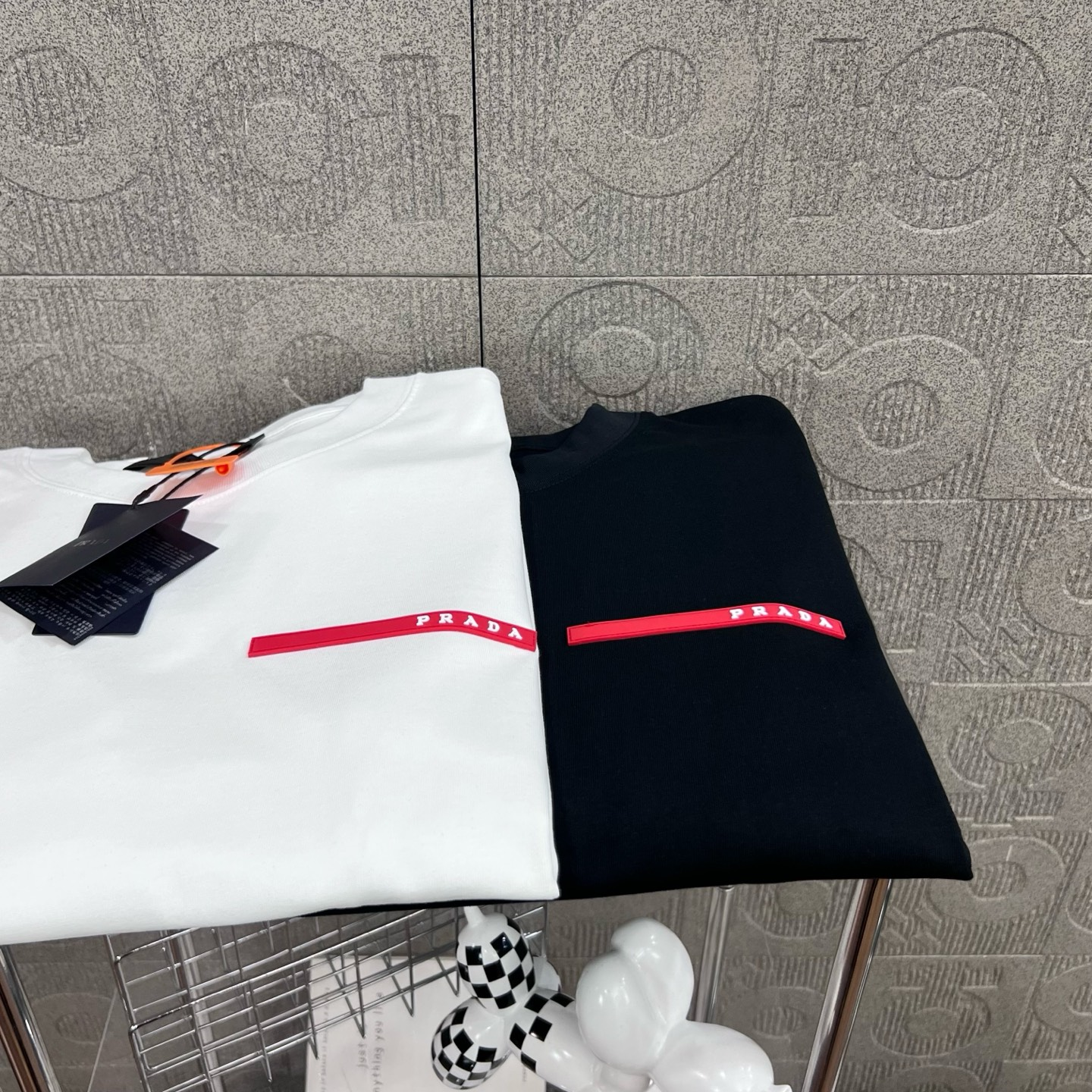 25SS new release three-dimensional adhesive with triangular LOGO letters tshirt