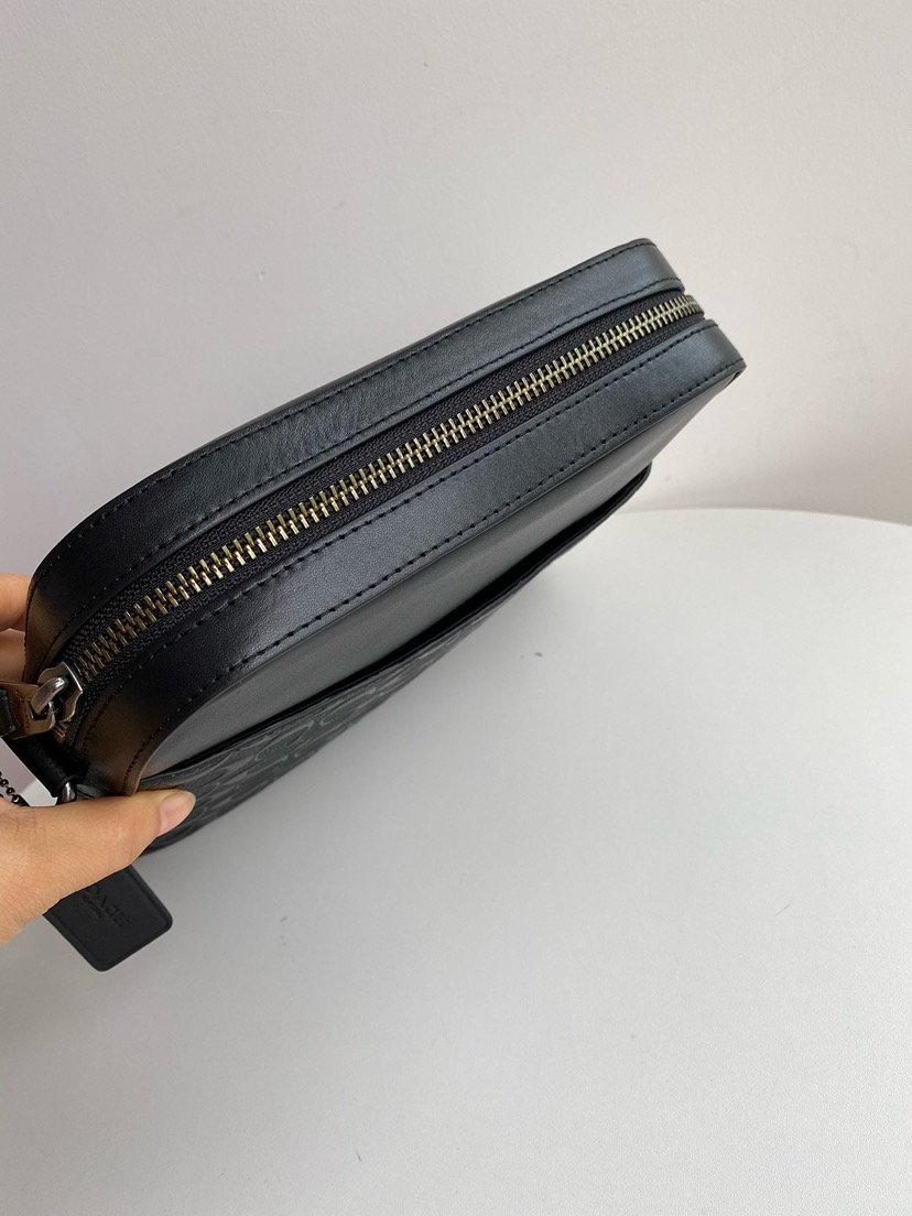 1:1 Embossing Print black bag