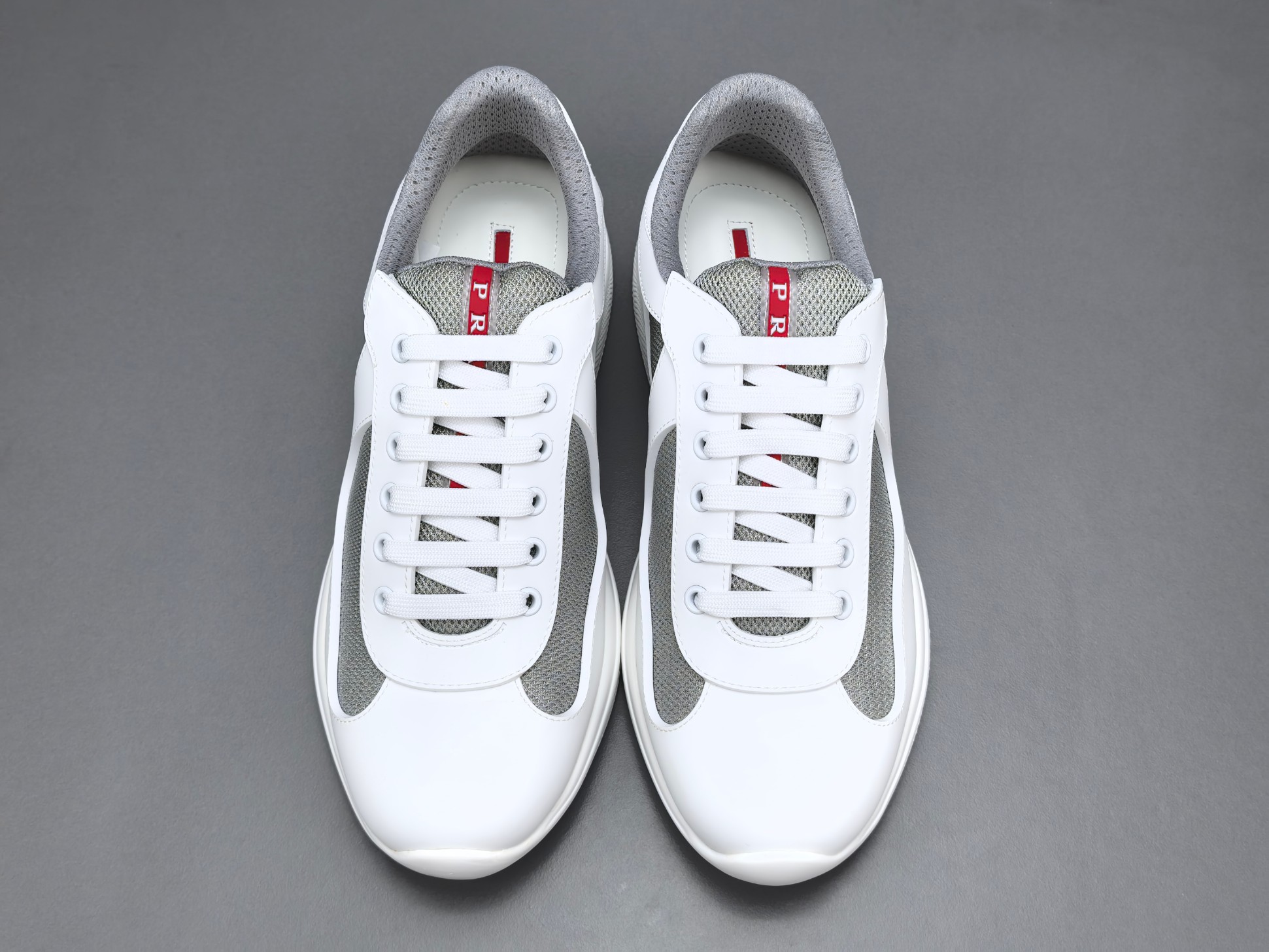 1:1 New Soft rubber and Bike fabric sports shoes for Copa América