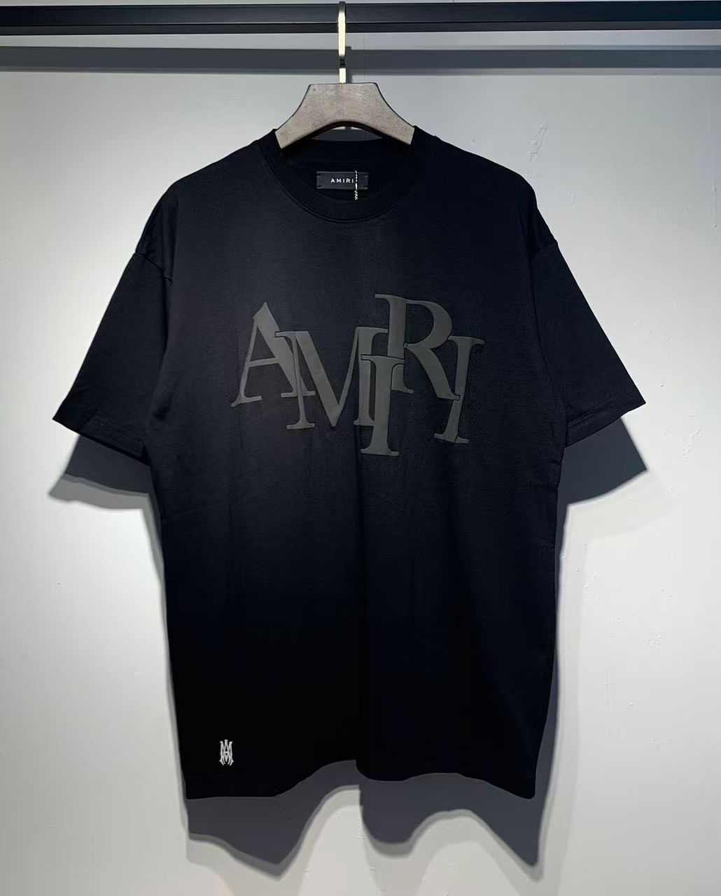 Puff logo black tshirt