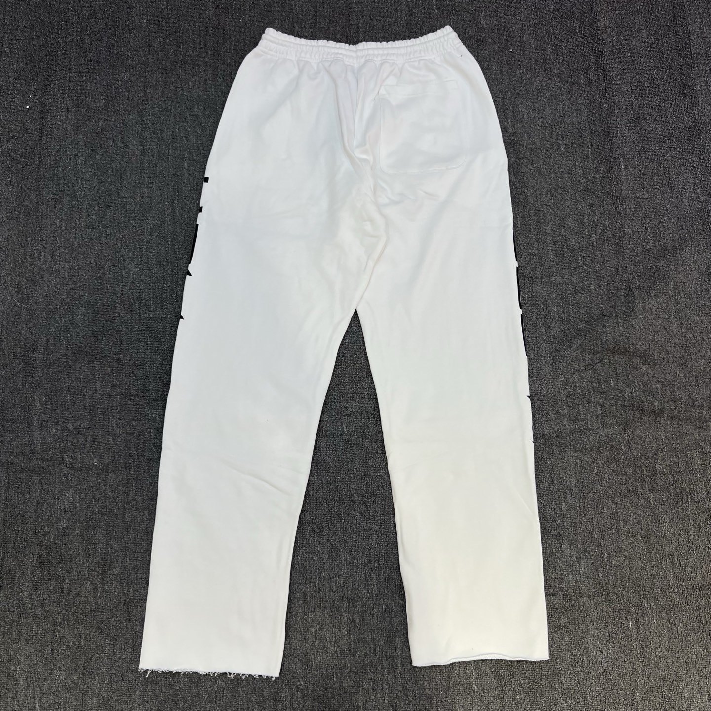 New white color sweatpant