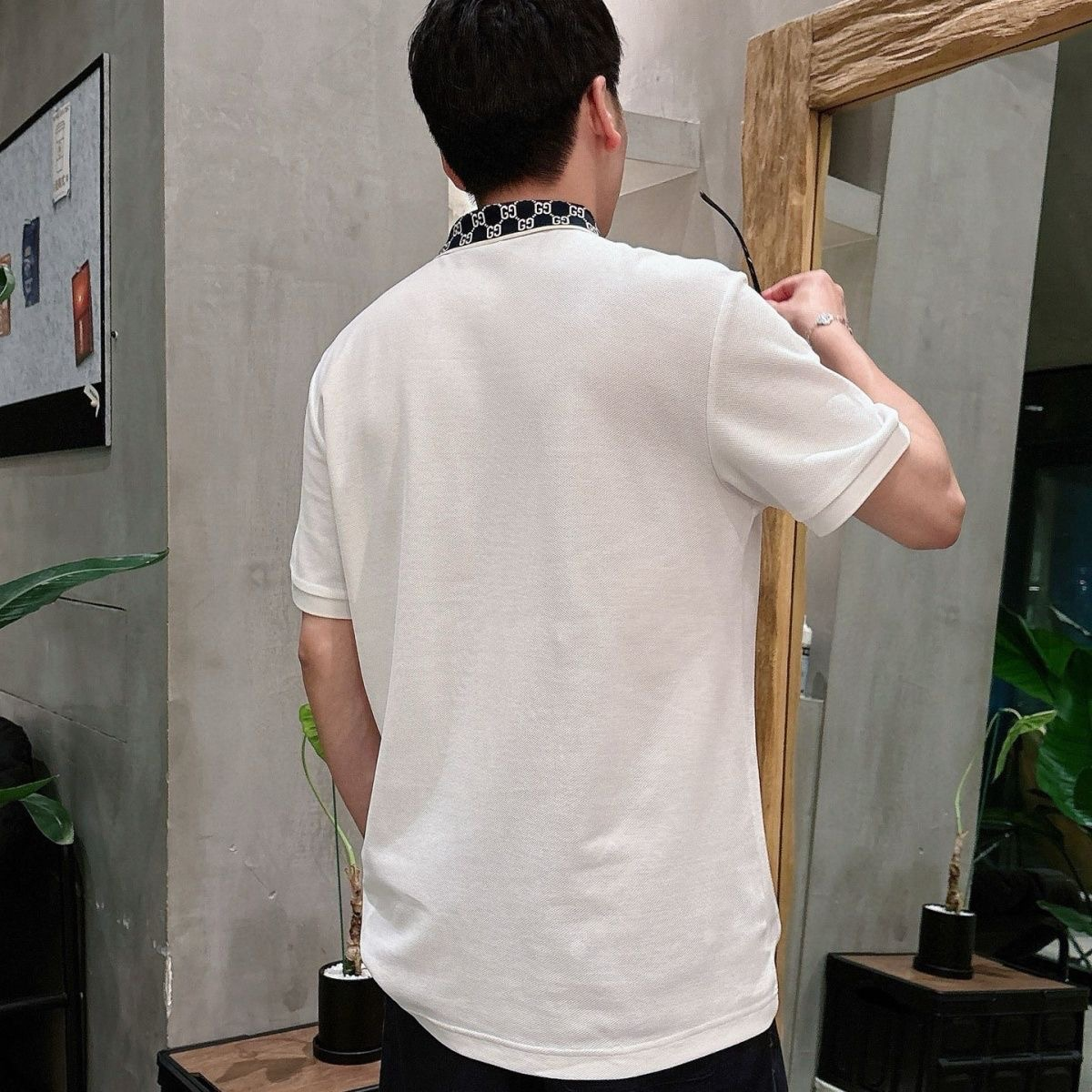 New releasing collar embroidered polo T-shirt