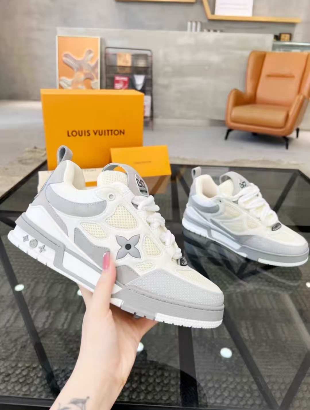 1:1 Top version thick sole double trainer grey color