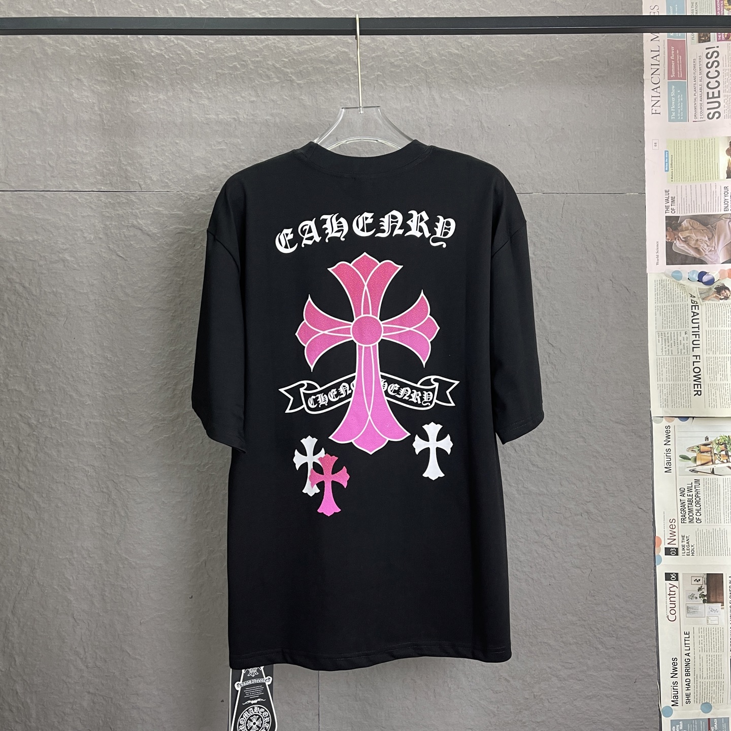 25SS New cross patch tshirt
