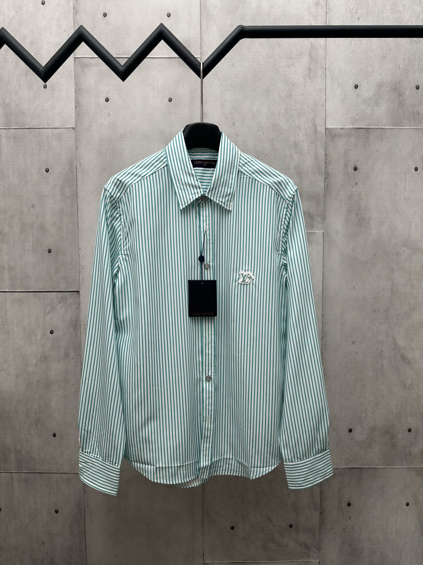New releasing bluecotton long-sleeve striped shirt