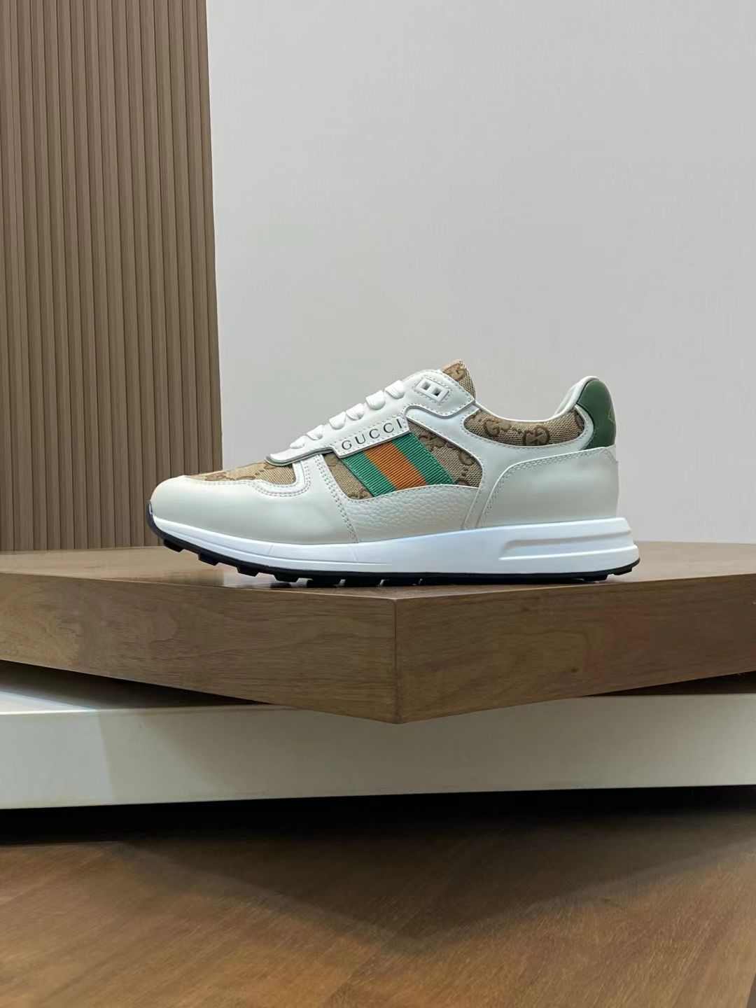 New arrival Gu sneakers