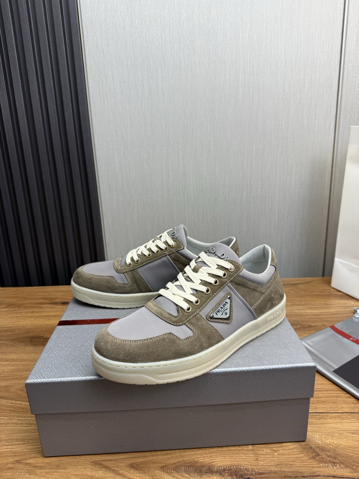 Sandblasted cowhide patchwork sneaker