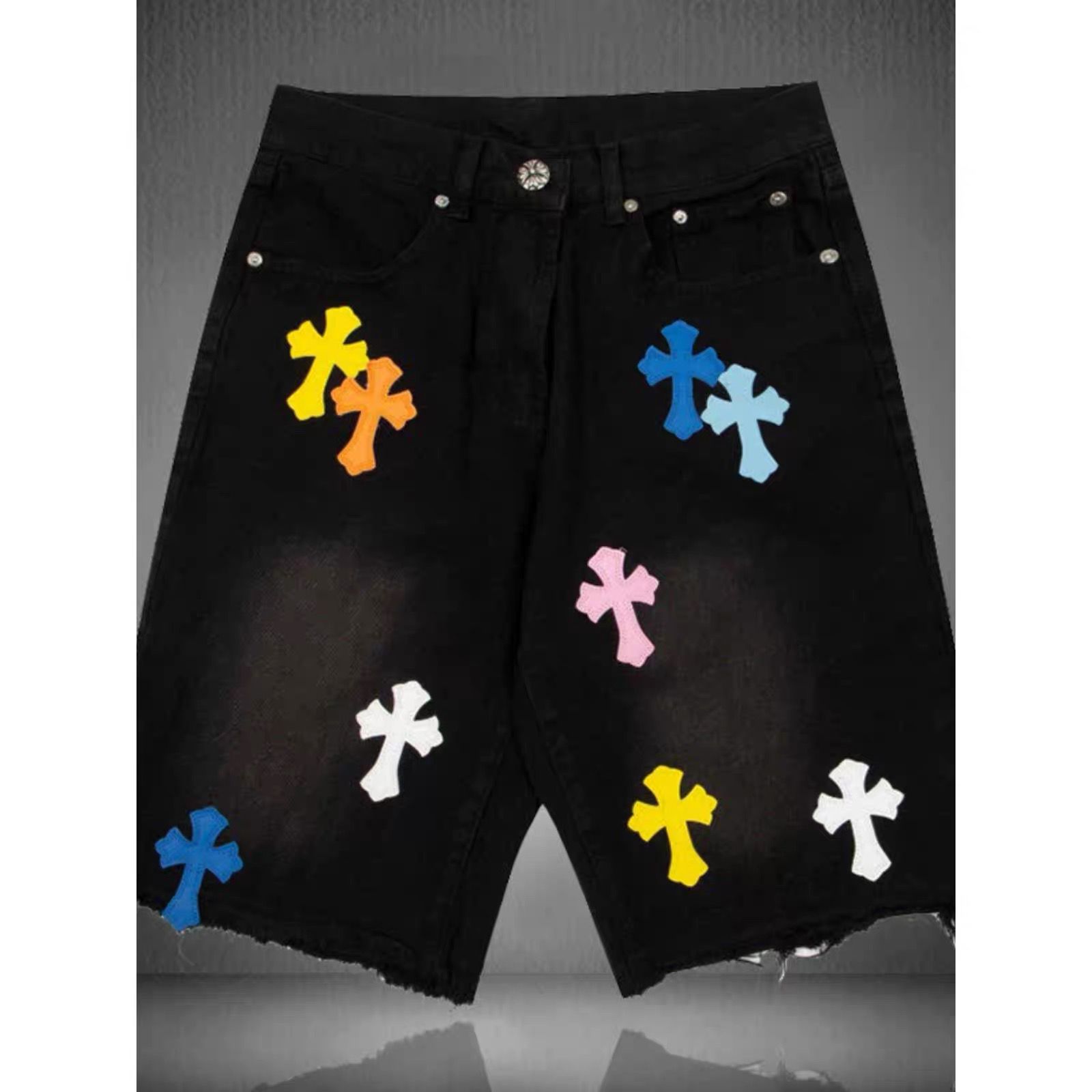 Washing black cross logo patched jeans short