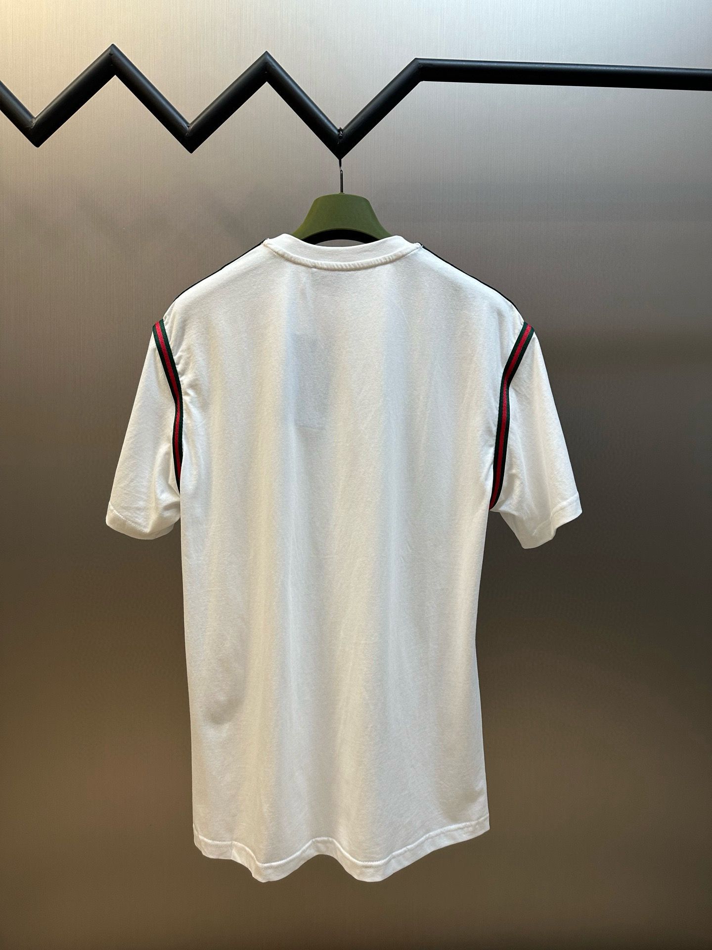 1:1 New released embriodery logo tshirt