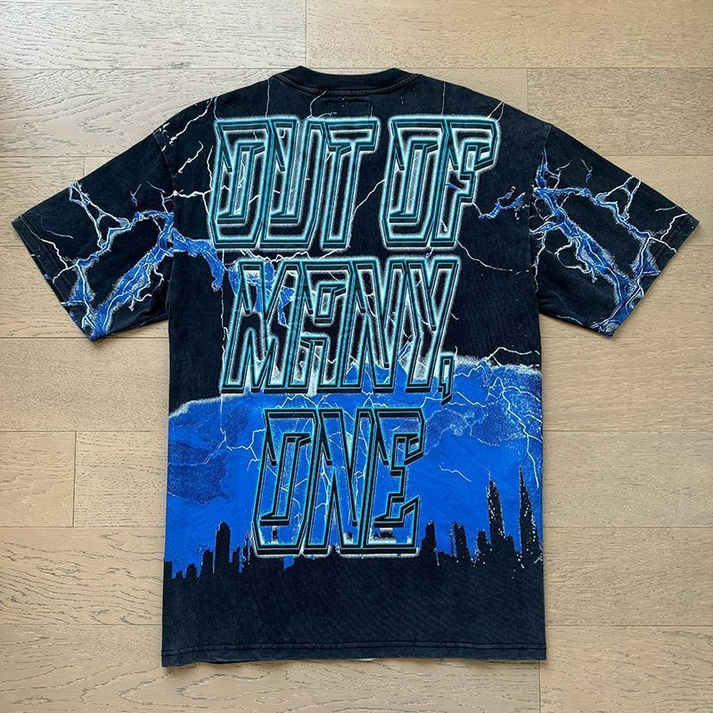 Washing blue with black tshirt
