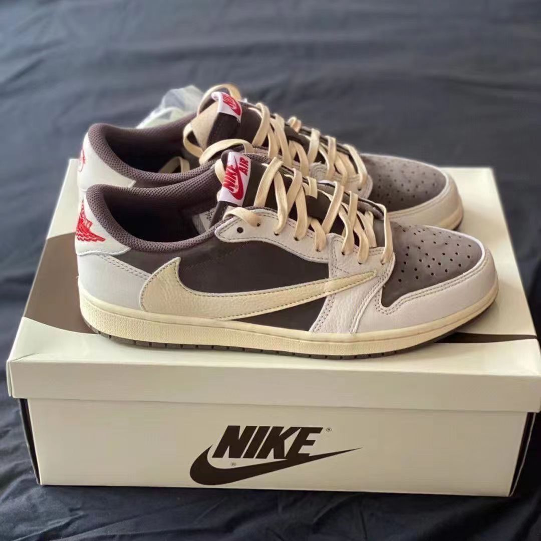 Classic J1 patching color sneaker