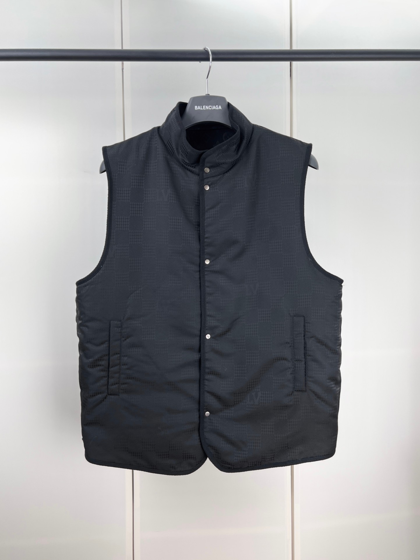 1:1 Old flower embossed double-sided wearable vest jacket