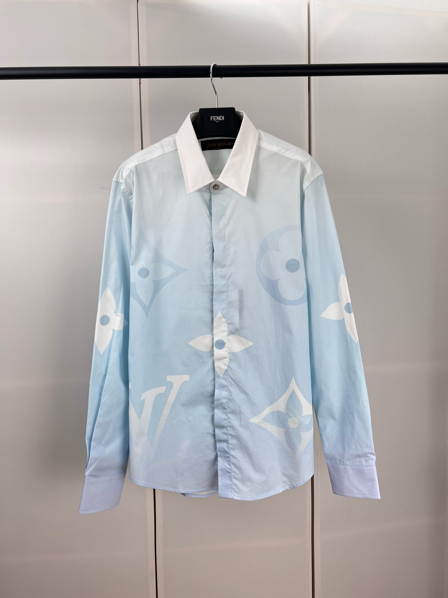 New arrival Old-fashioned gradient long-sleeved shirt