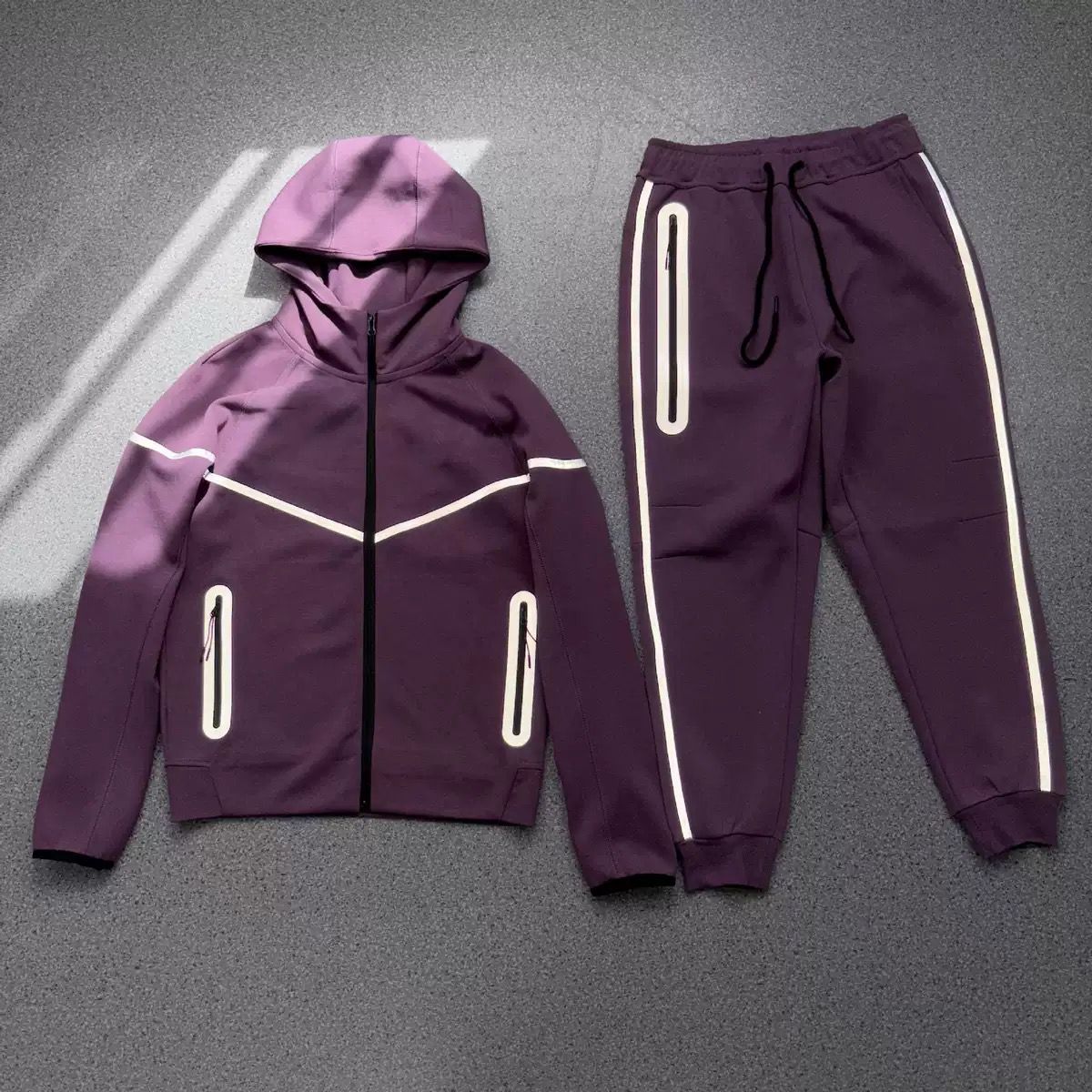 1：1 purple reflective tracksuit